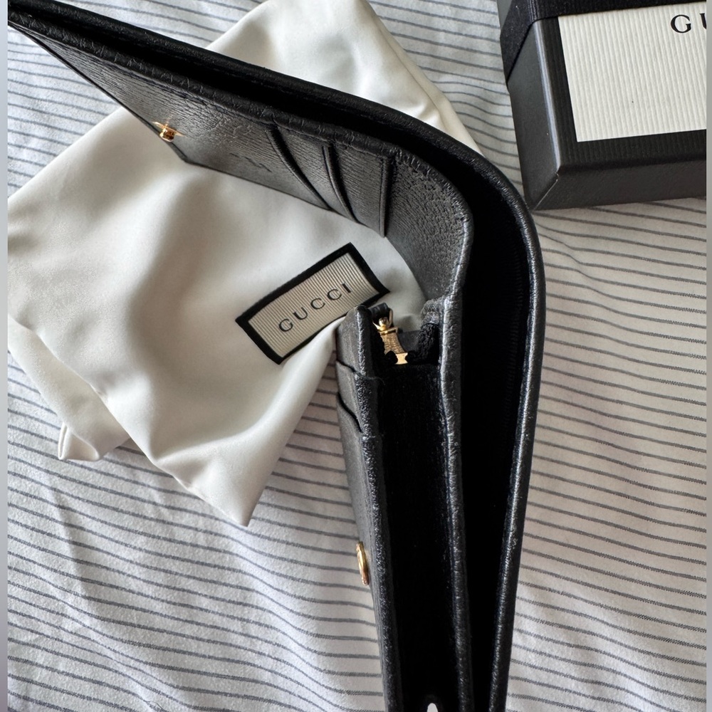 Gucci Black Pebbled Leather Wallet with Gold Double G - Picture 7 of 9